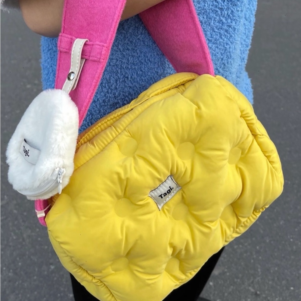 Tagi-Quilted Sholder Bag